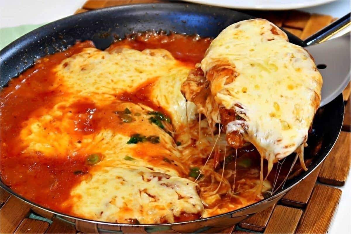 FRANGO À PARMEGIANA