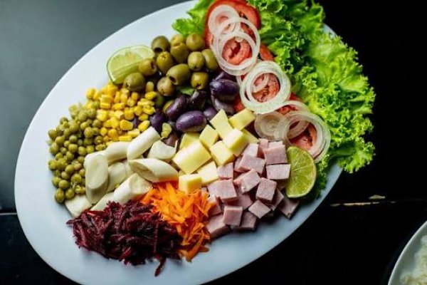 SALADA COMPLETA