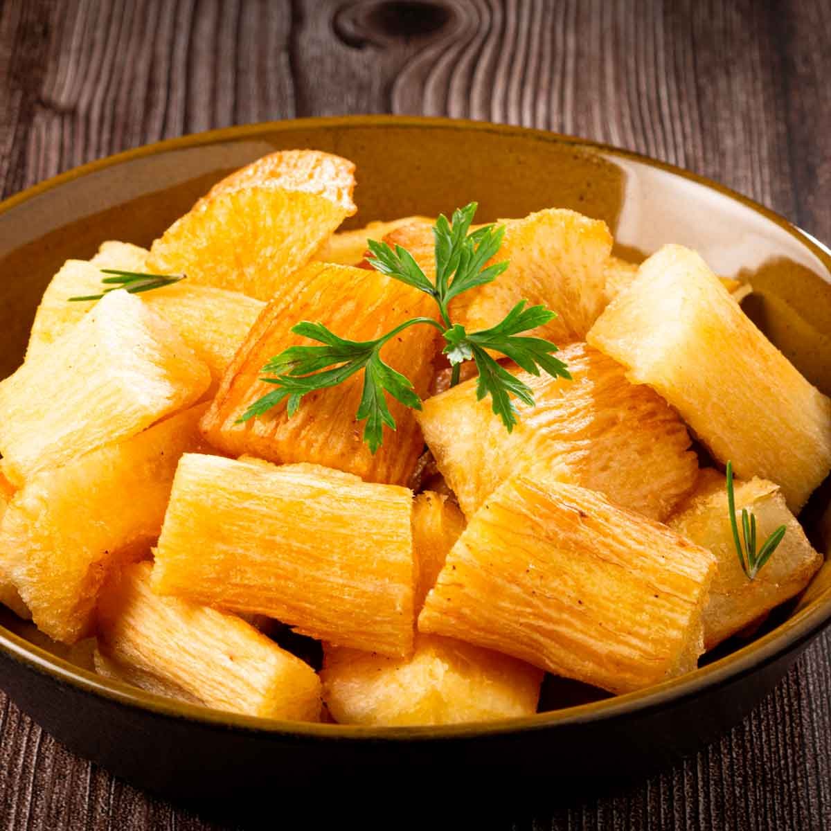MANDIOCA FRITA